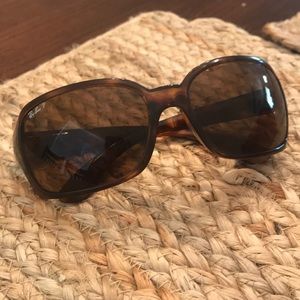 Ray-Ban 4068 Polarized Sunglasses
